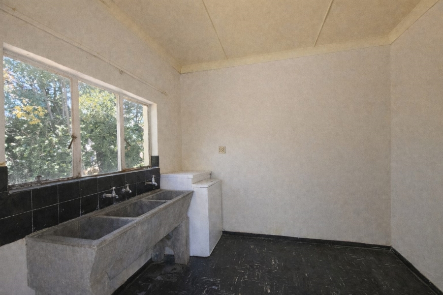 7 Bedroom Property for Sale in Ladybrand Free State